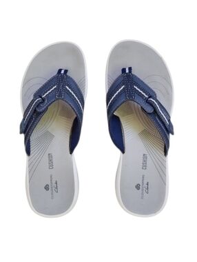 Clarks Cloudsteppers Navy Thong Sandals Cushion Soft Comfort Flipflops Size 5